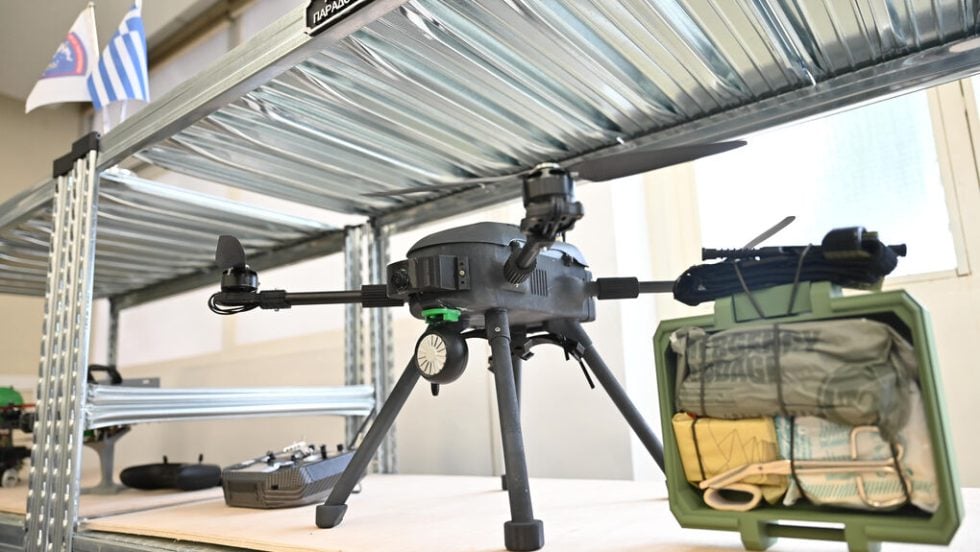 drones ellinika